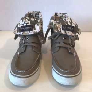 Sperry Army Green & Camouflaged Hi-Top Sneakers 6